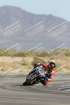 media/Oct-04-2025-CVMA (Sat) [[408bcdd6e4]]/Race 13-Amateur Supersport Open/